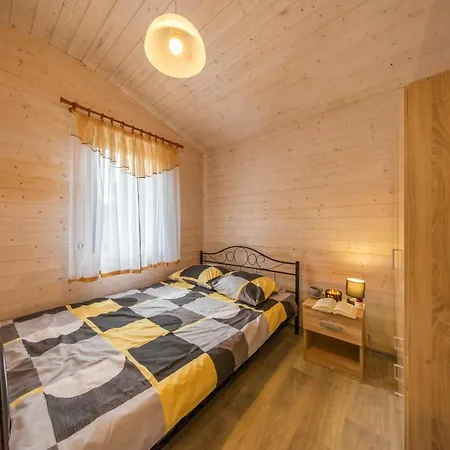 Nad Rozlewiskiem بيت للعطل