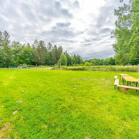 Nad Rozlewiskiem بيت للعطل